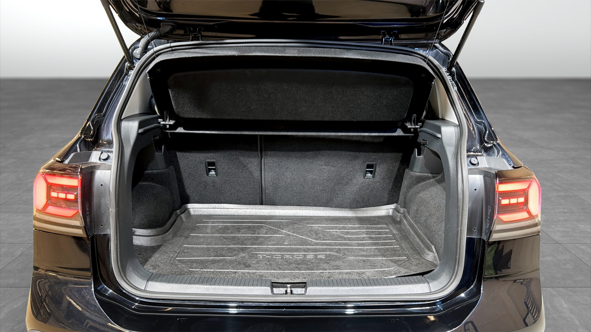 Volkswagen T-Cross WFF48S