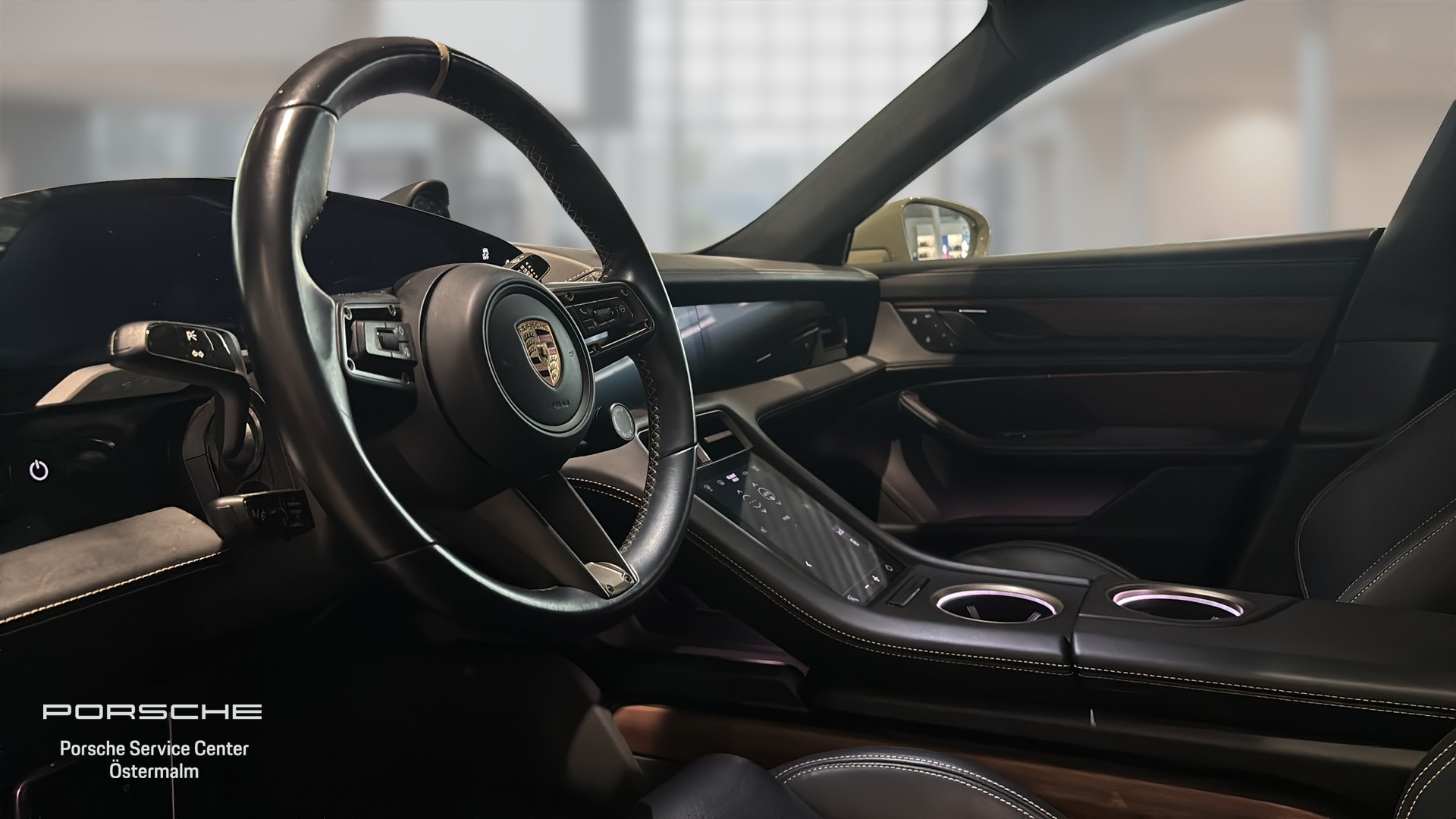 Porsche Taycan WFM20S