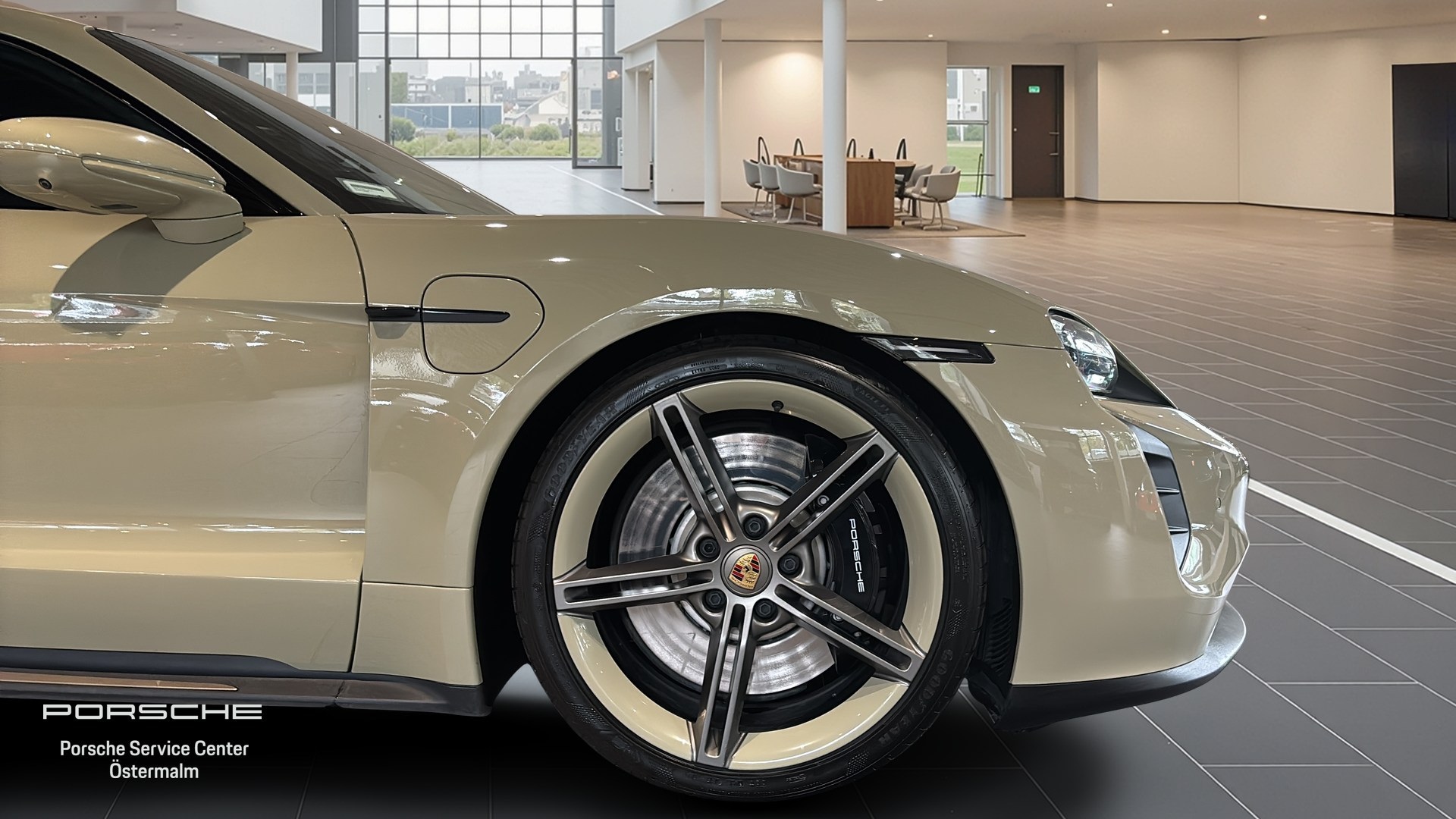 Porsche Taycan WFM20S