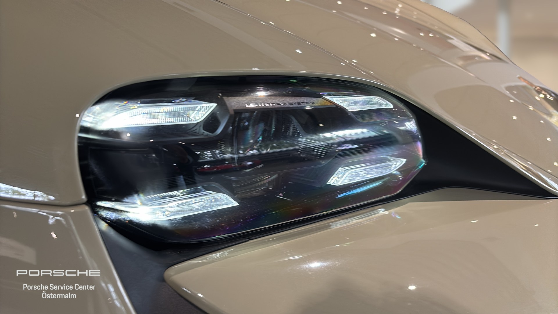 Porsche Taycan WFM20S