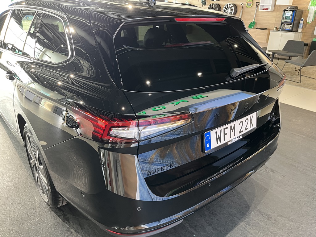 Skoda Superb WFM22K