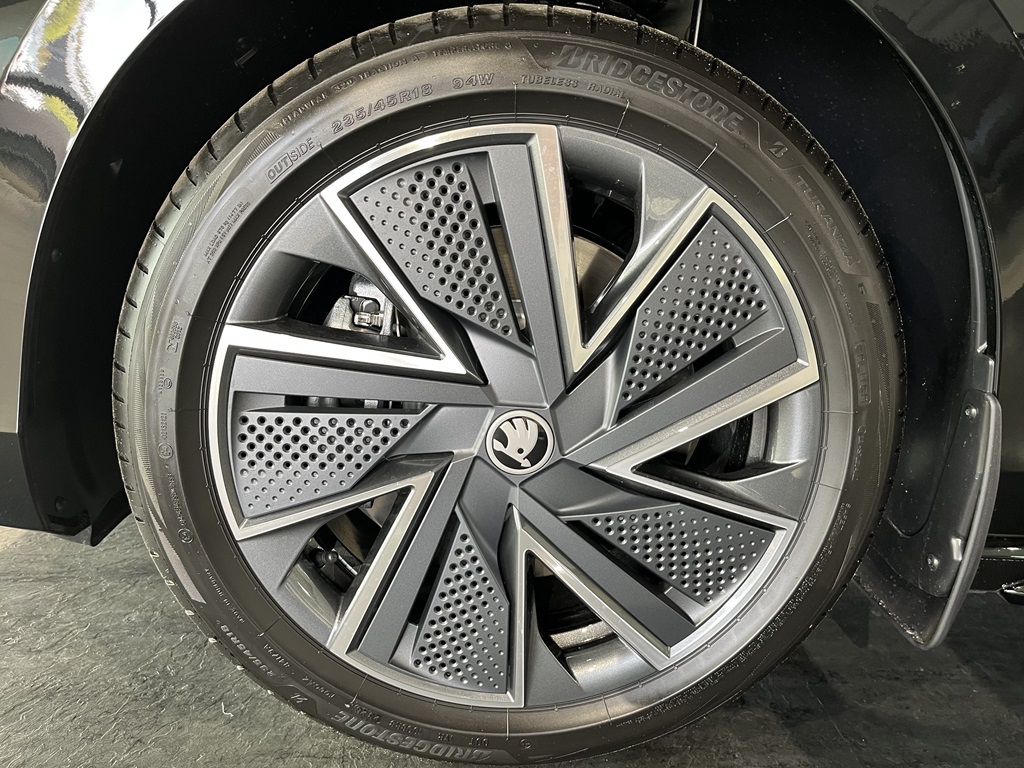 Skoda Superb WFM22K