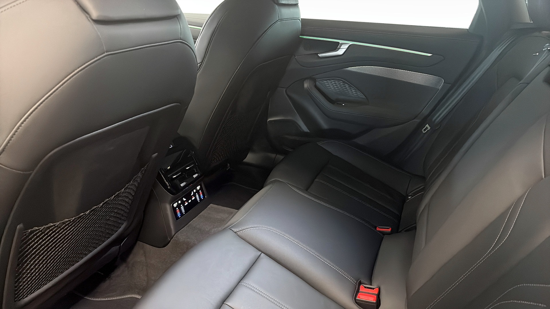 Audi A6 Avant WGG87J