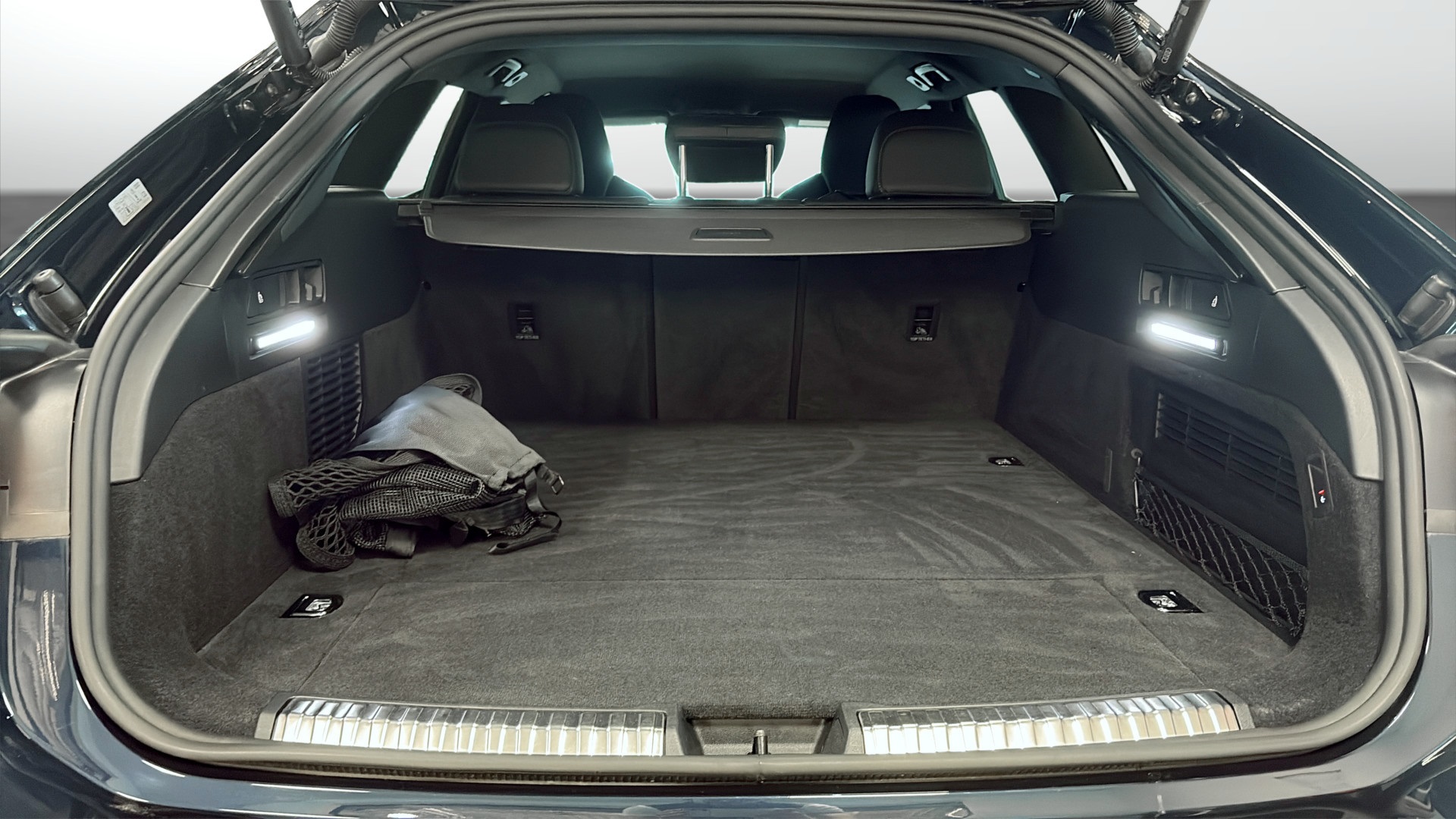 Audi A6 Avant WGG87J