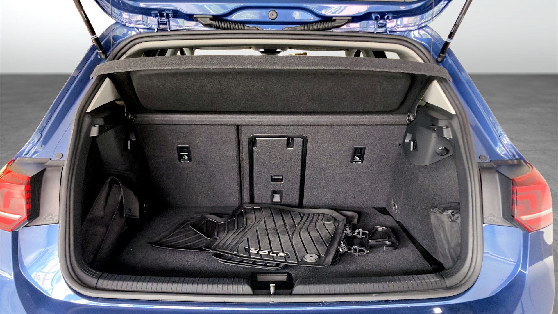 Volkswagen Golf WGM21M