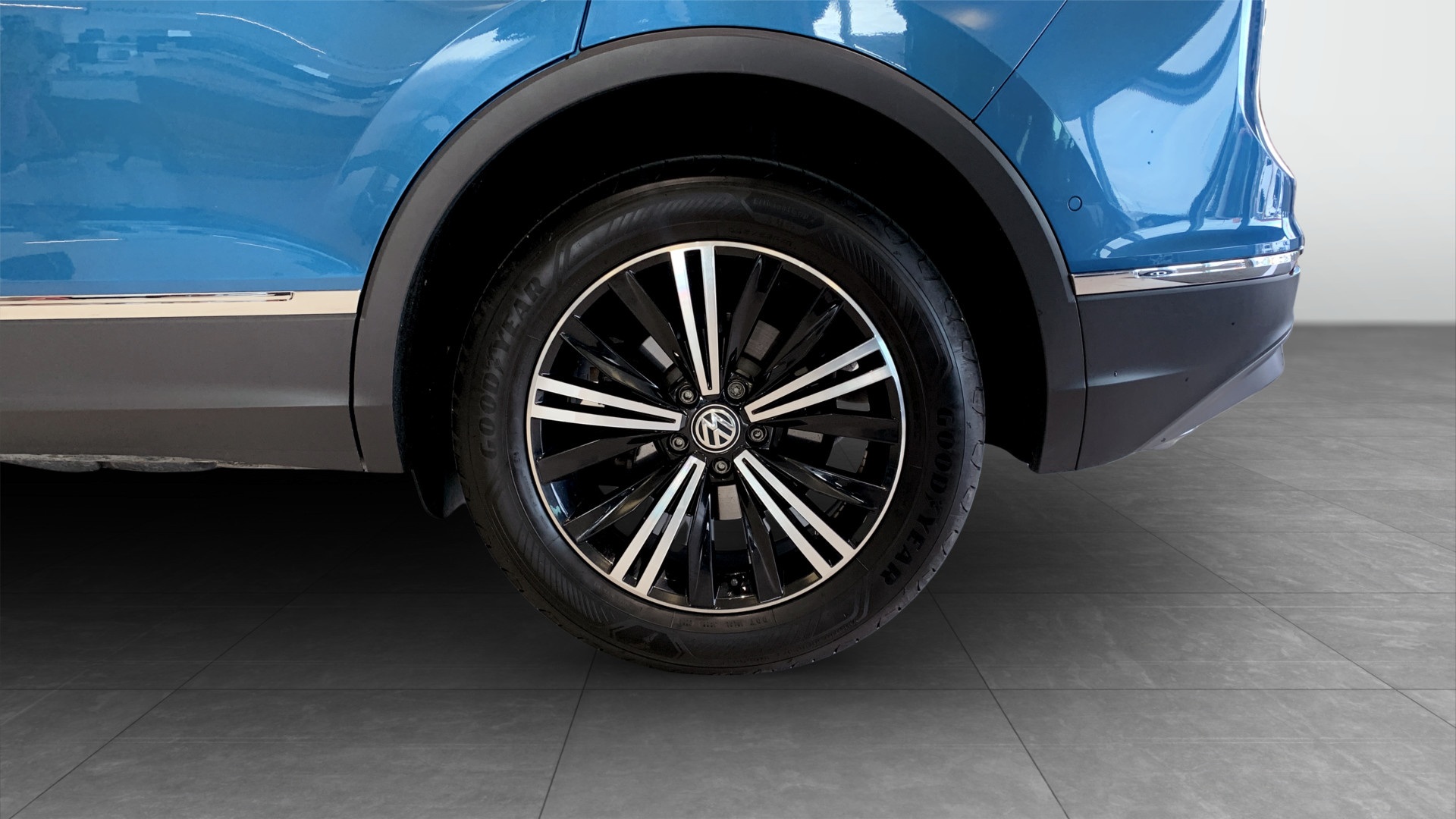 Volkswagen Tiguan WGU508