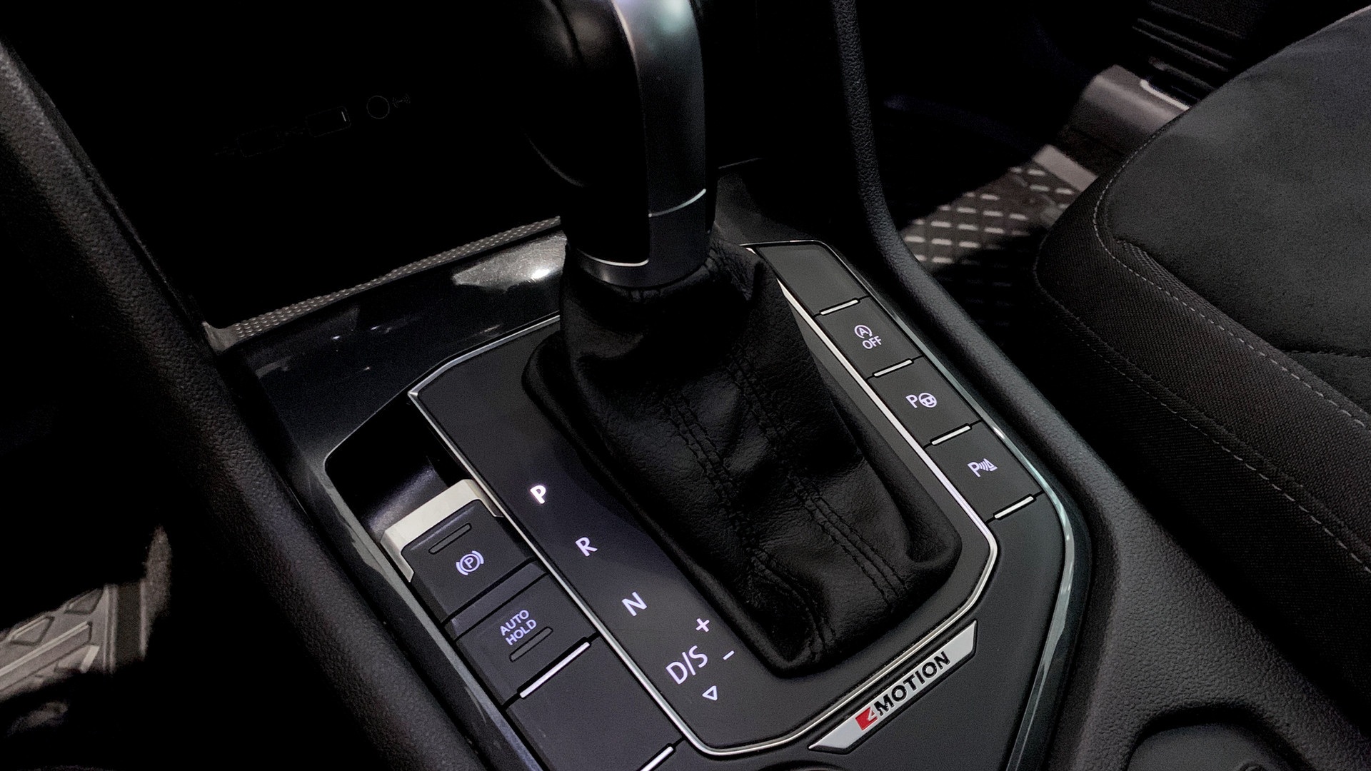 Volkswagen Tiguan WGU508