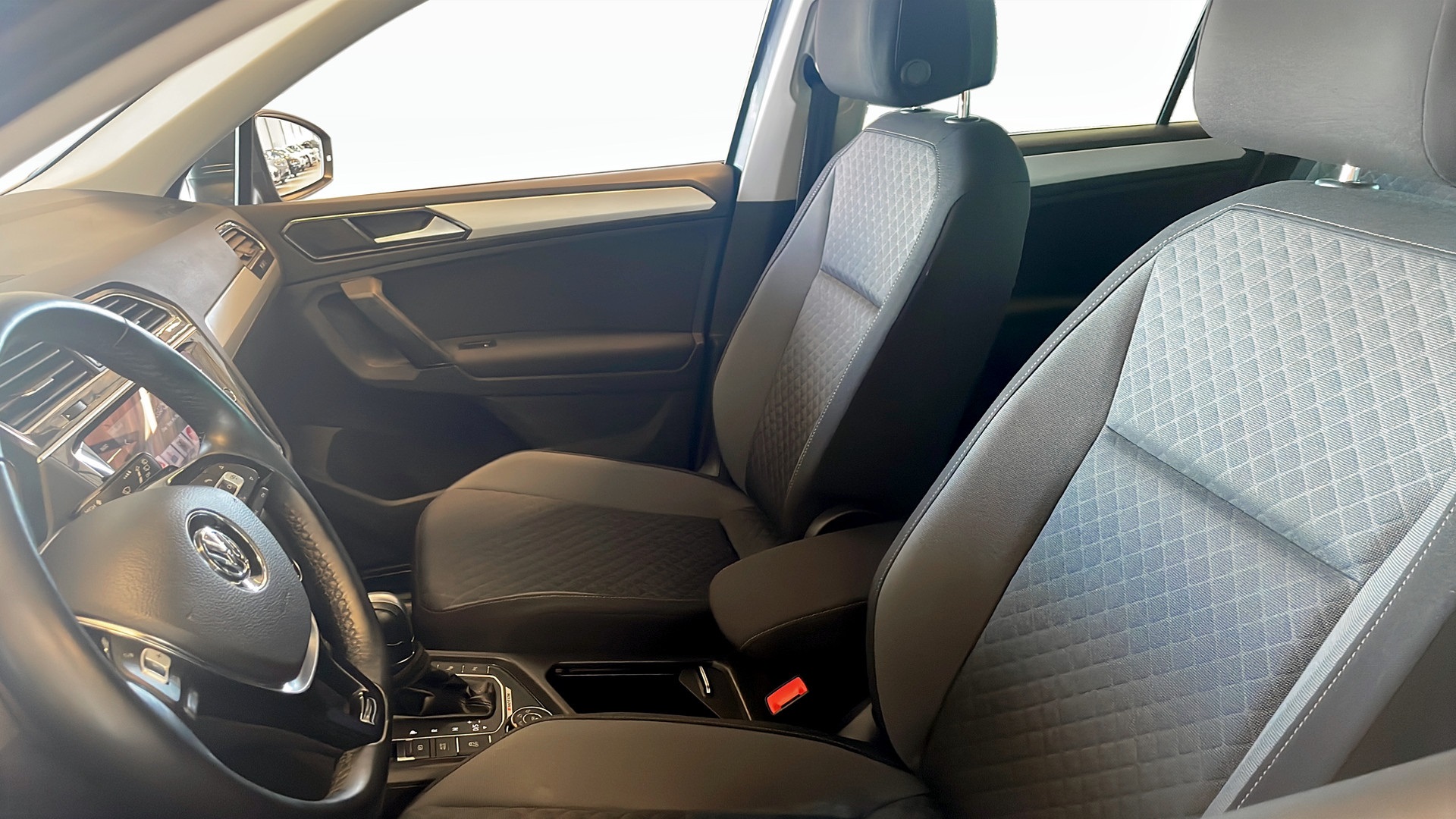Volkswagen Tiguan WGY924