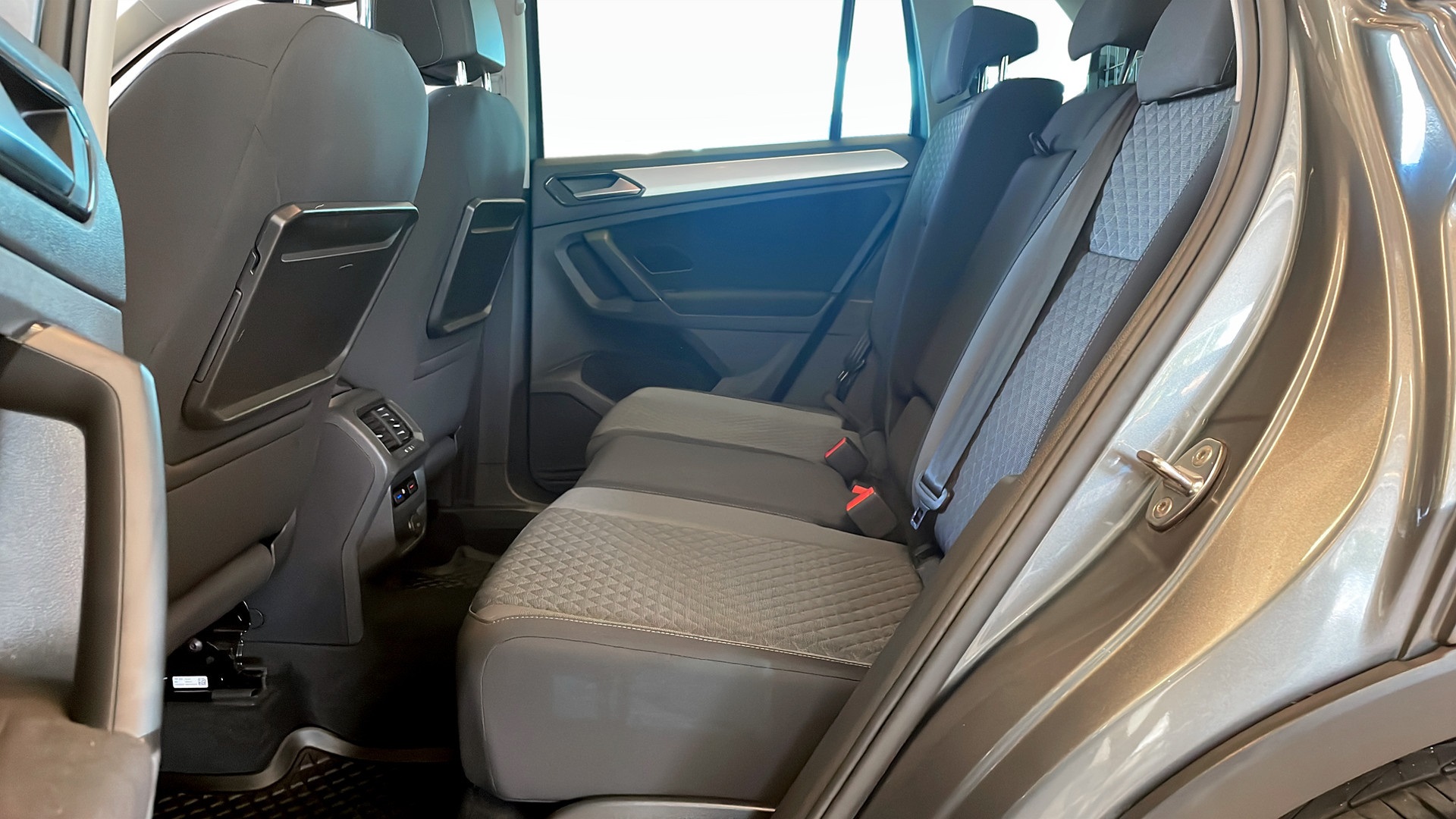 Volkswagen Tiguan WGY924