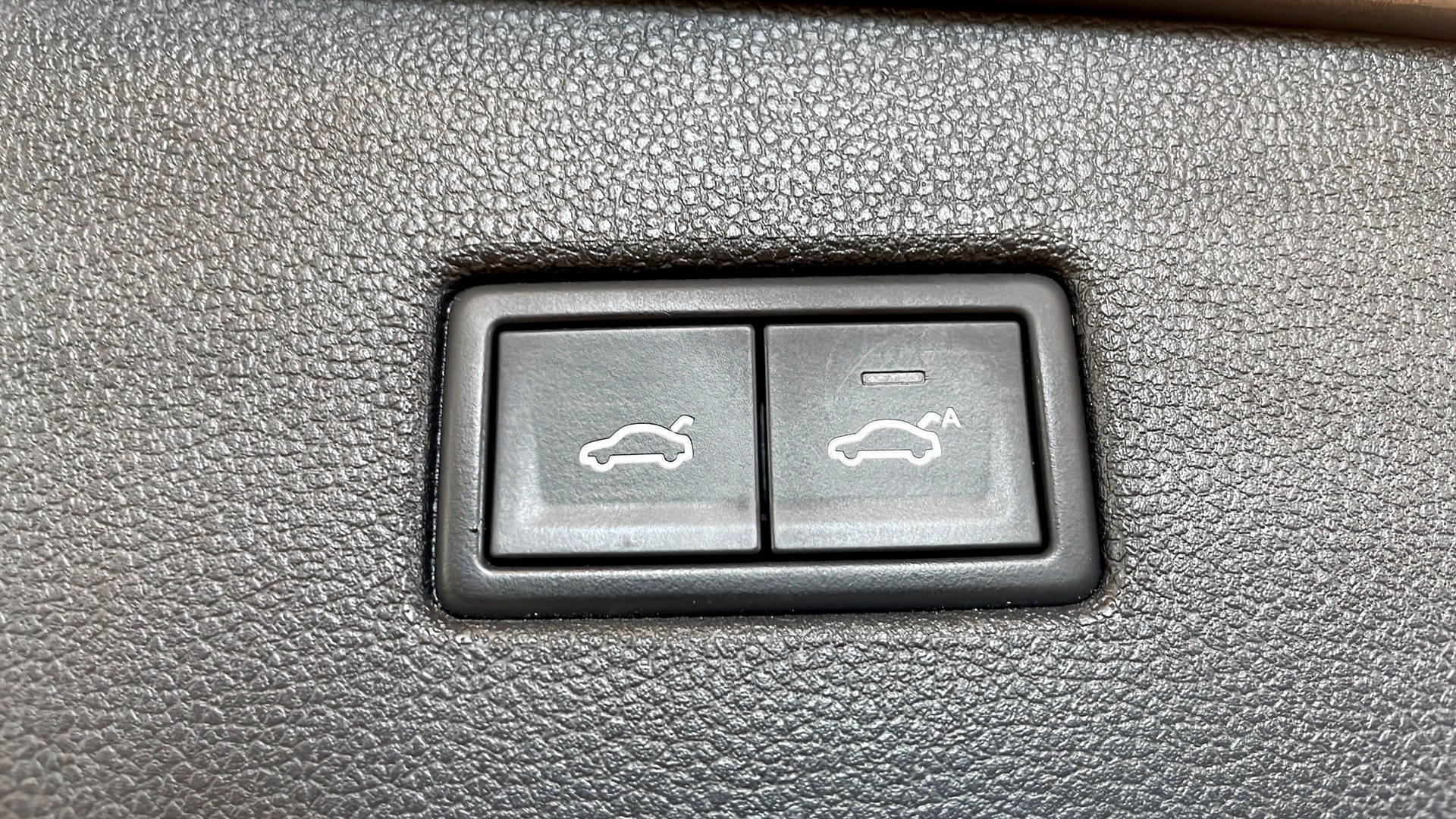 Volkswagen Tiguan WGY924