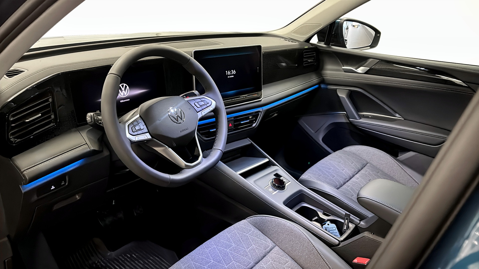 Volkswagen Tiguan WHH51R
