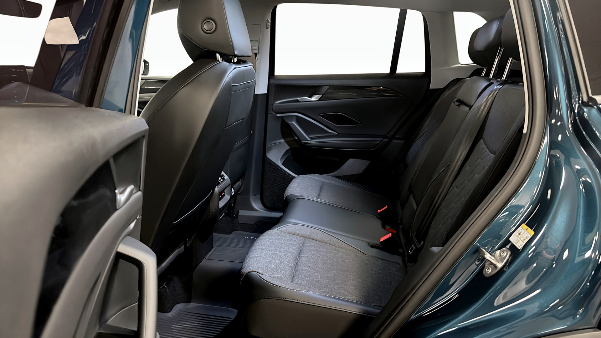Volkswagen Tiguan WHH51R