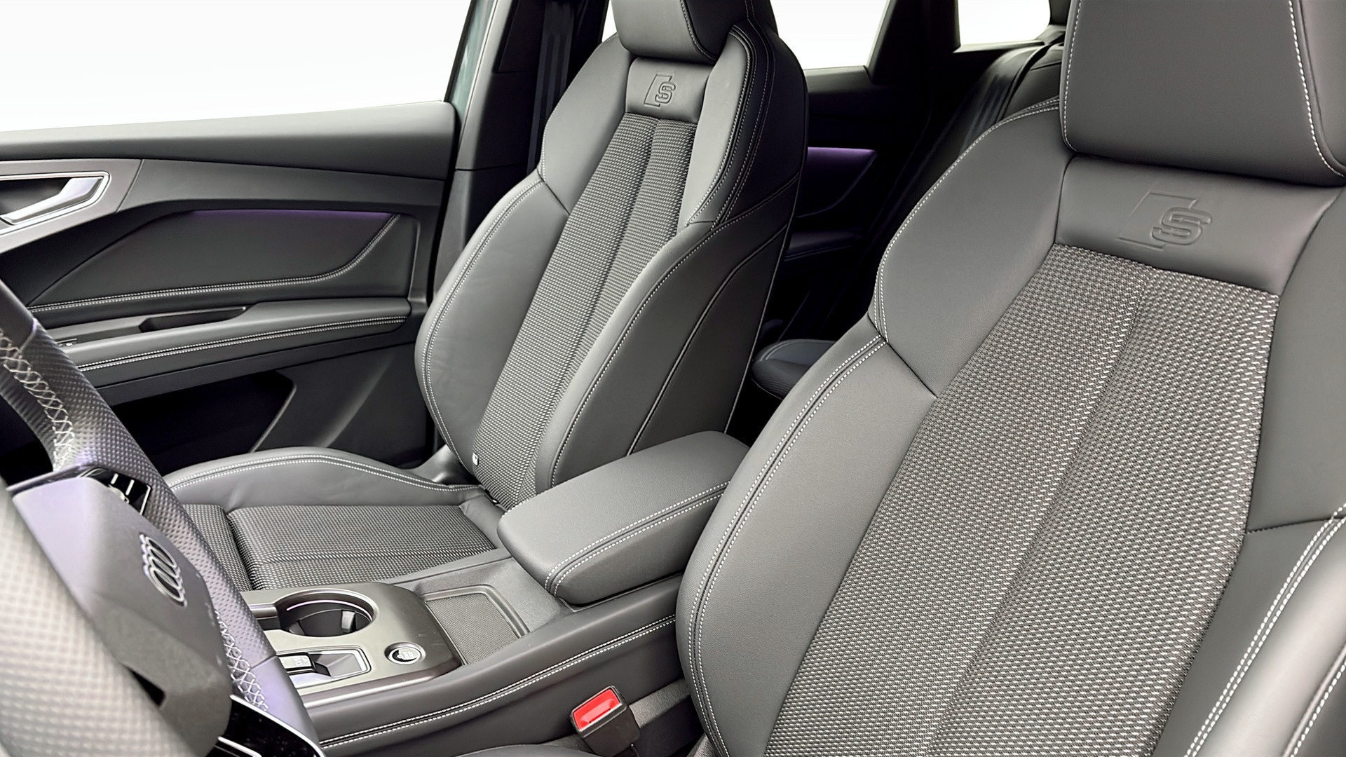 Audi Q4 e-tron WJB83D
