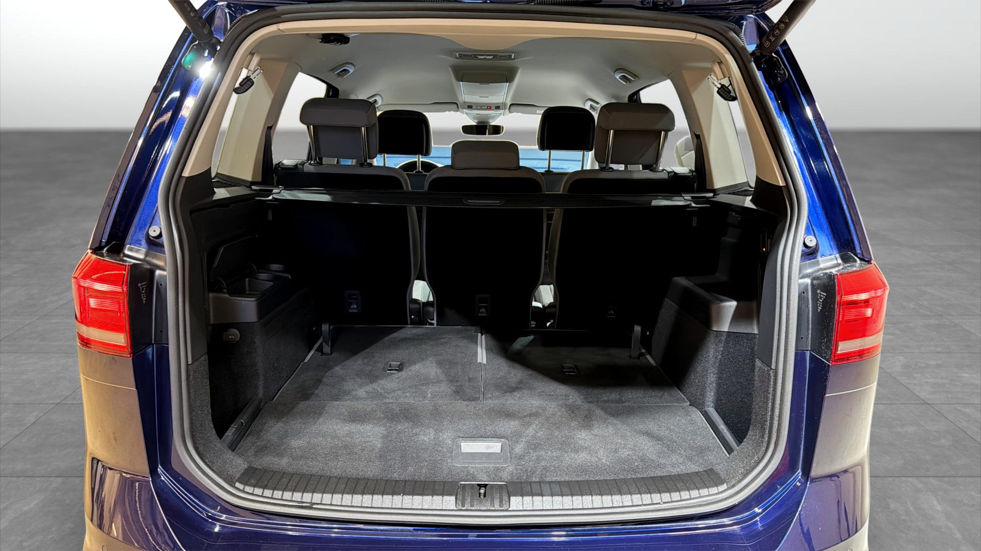 Volkswagen Touran WJE27D