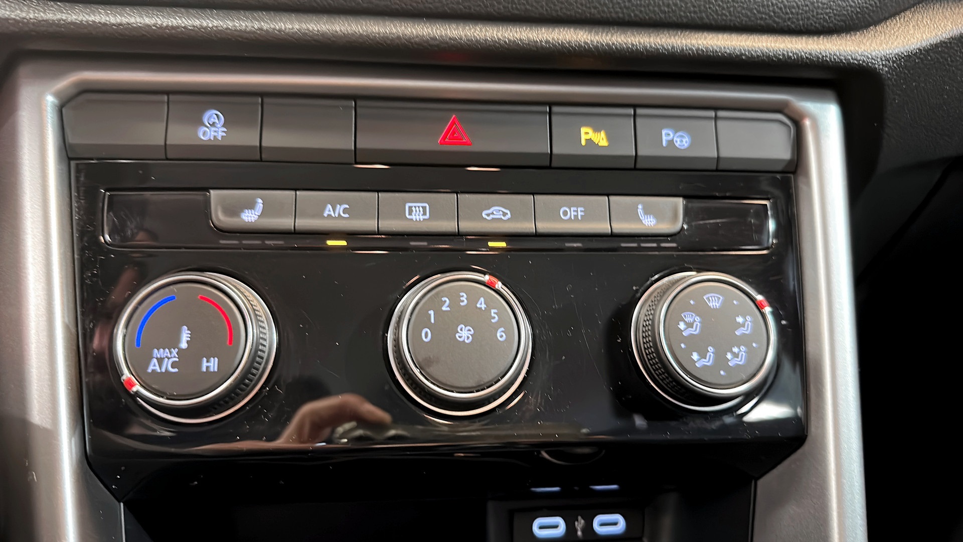 Volkswagen T-Roc WJF20Z
