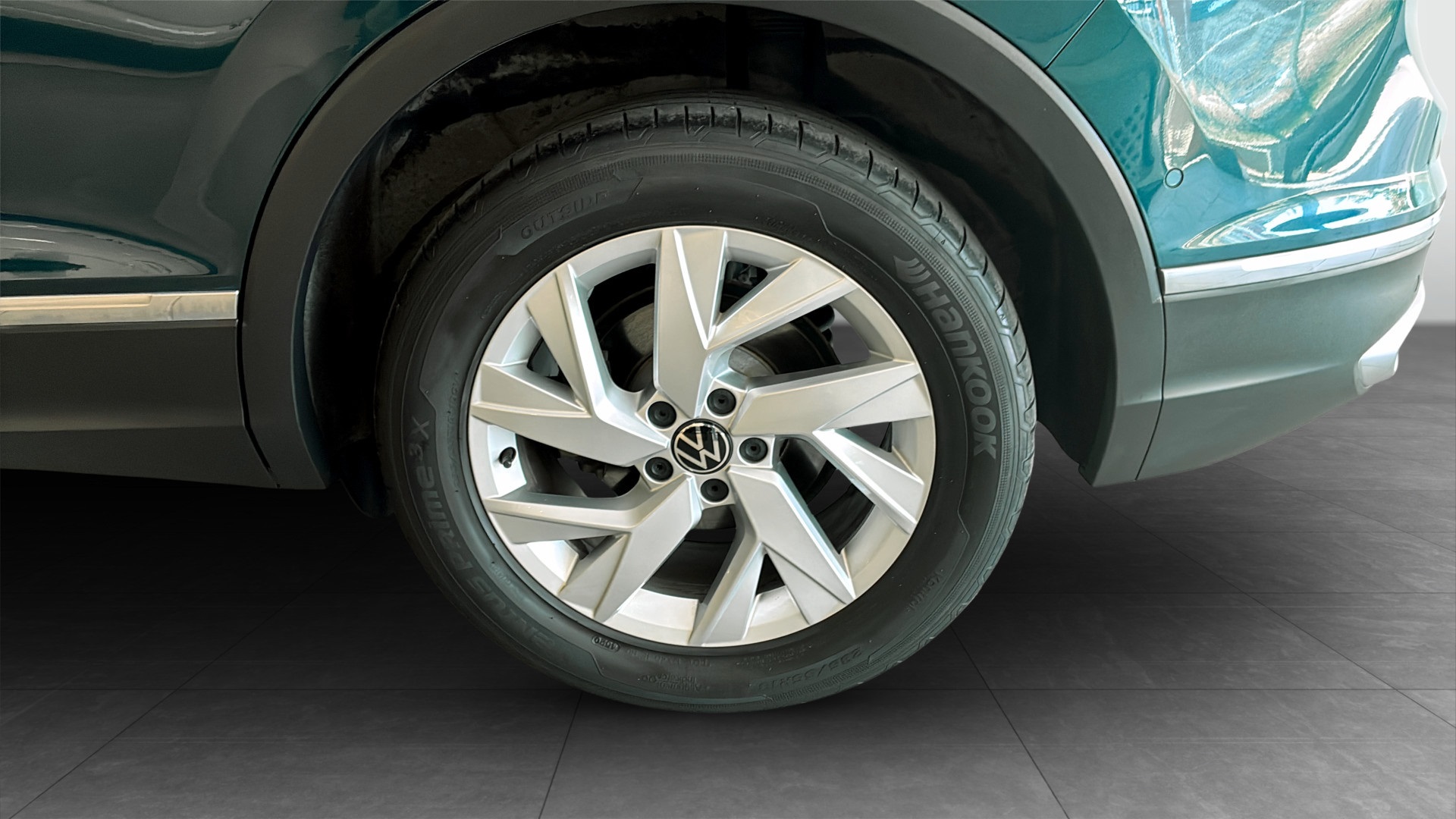 Volkswagen Tiguan WJM80F