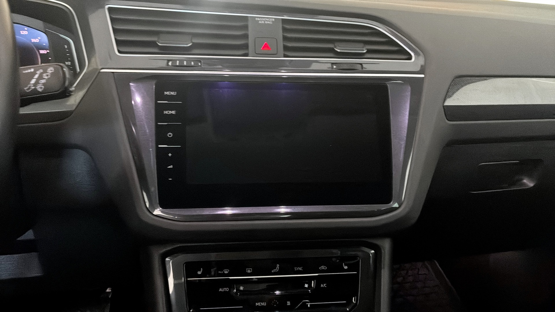 Volkswagen Tiguan WJM80F