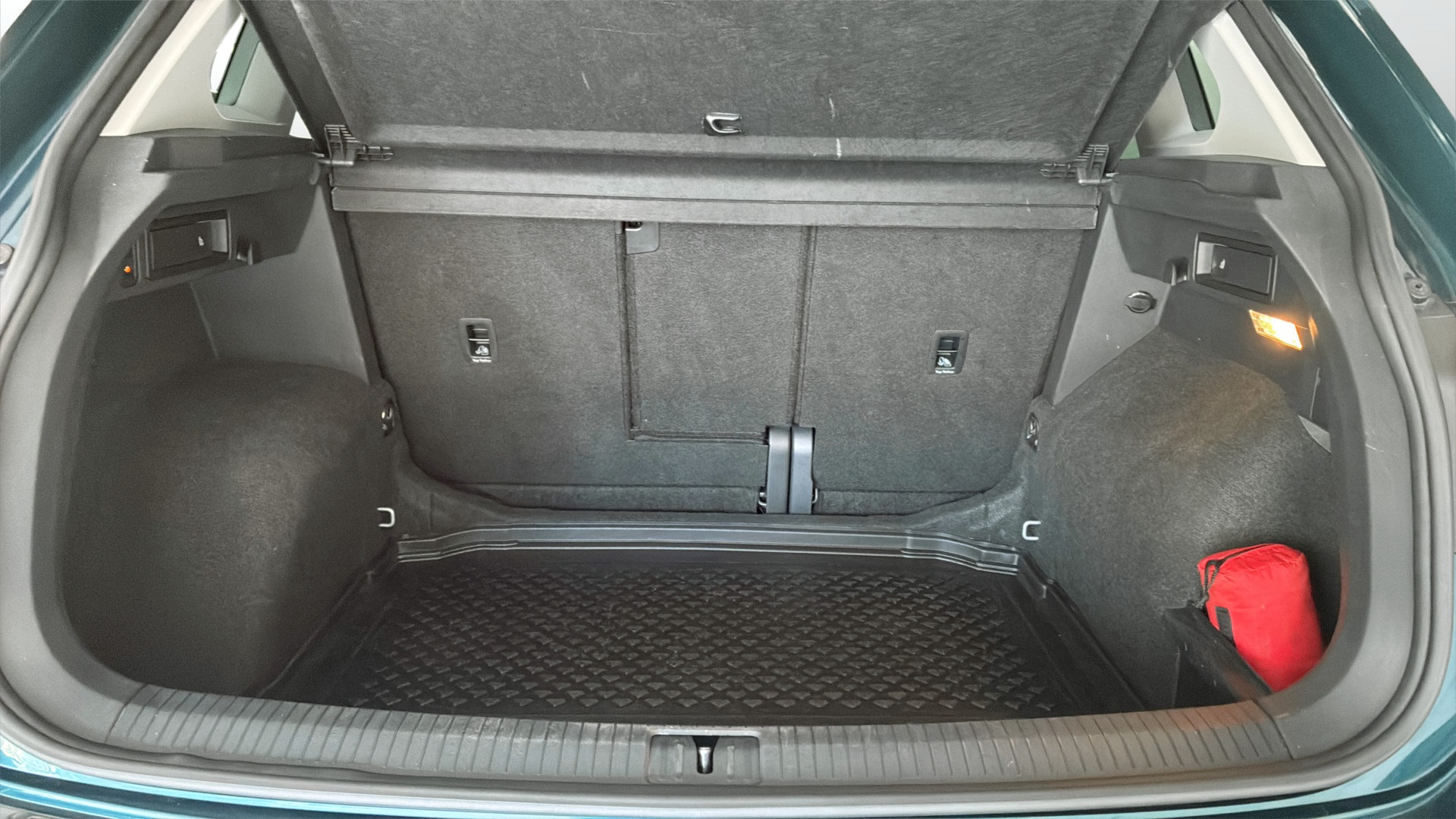 Volkswagen Tiguan WJM80F