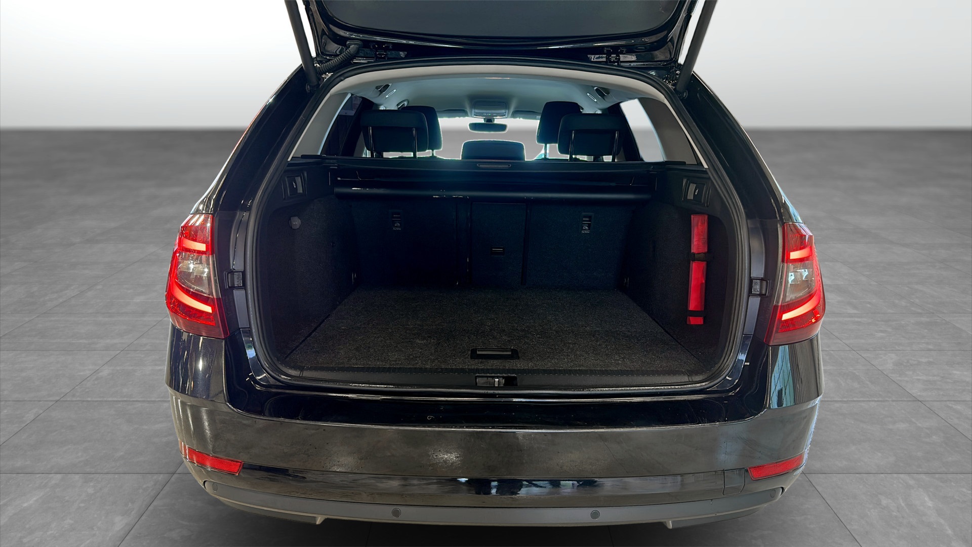 Skoda Octavia Combi WJR59Z