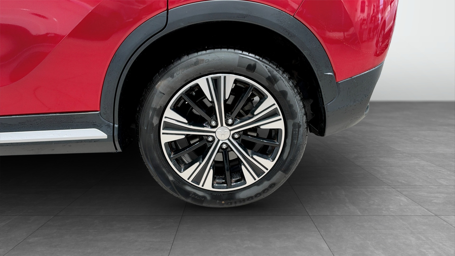 Mitsubishi Eclipse Cross WLE082