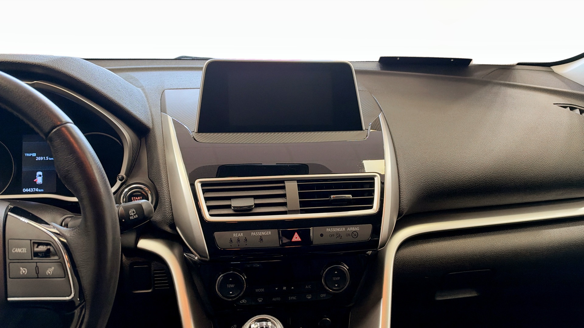 Mitsubishi Eclipse Cross WLE082
