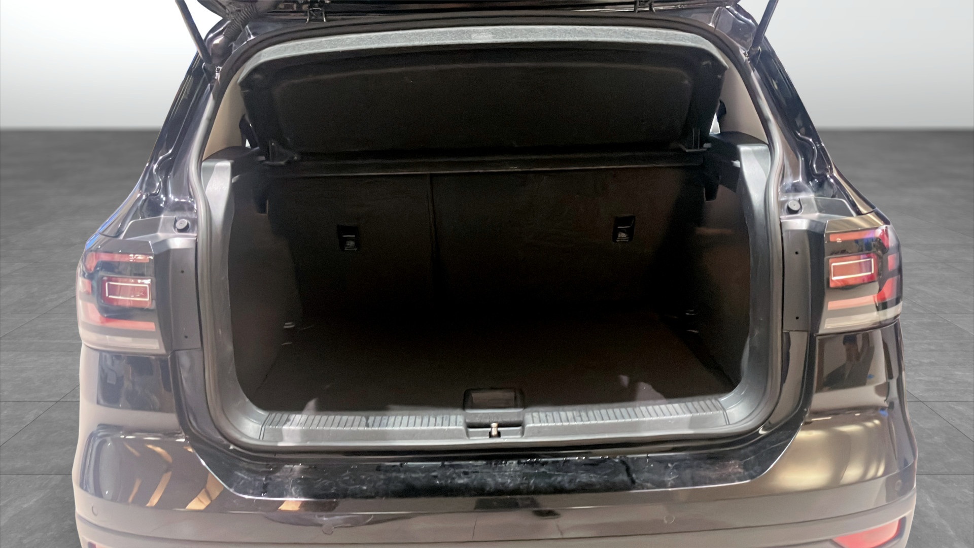 Volkswagen T-Cross WLE28K