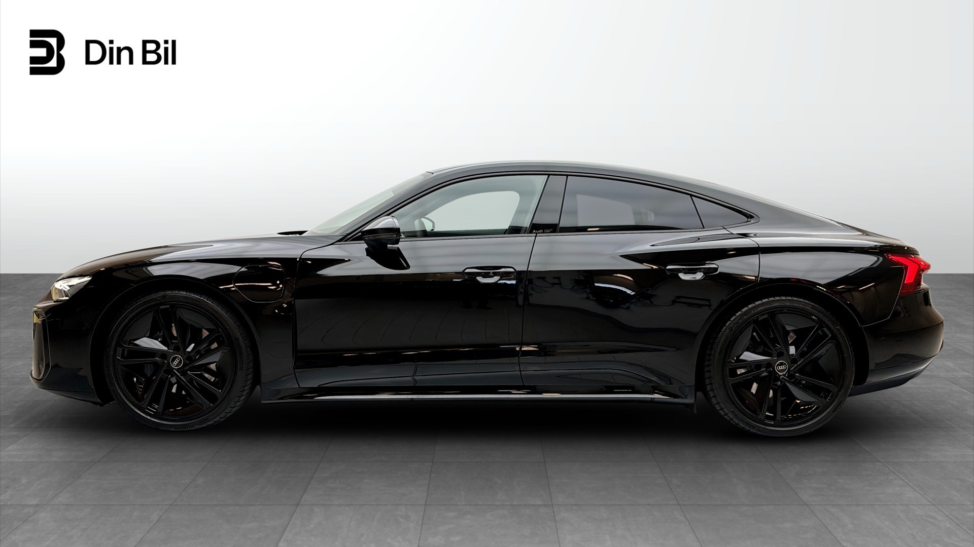 Audi e-tron GT quattro WLL22E