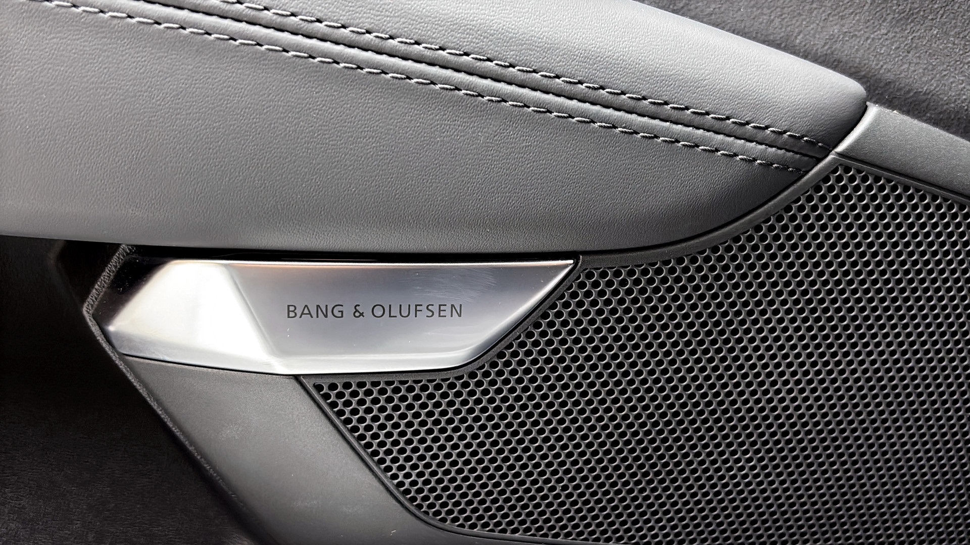 Audi e-tron GT quattro WLL22E