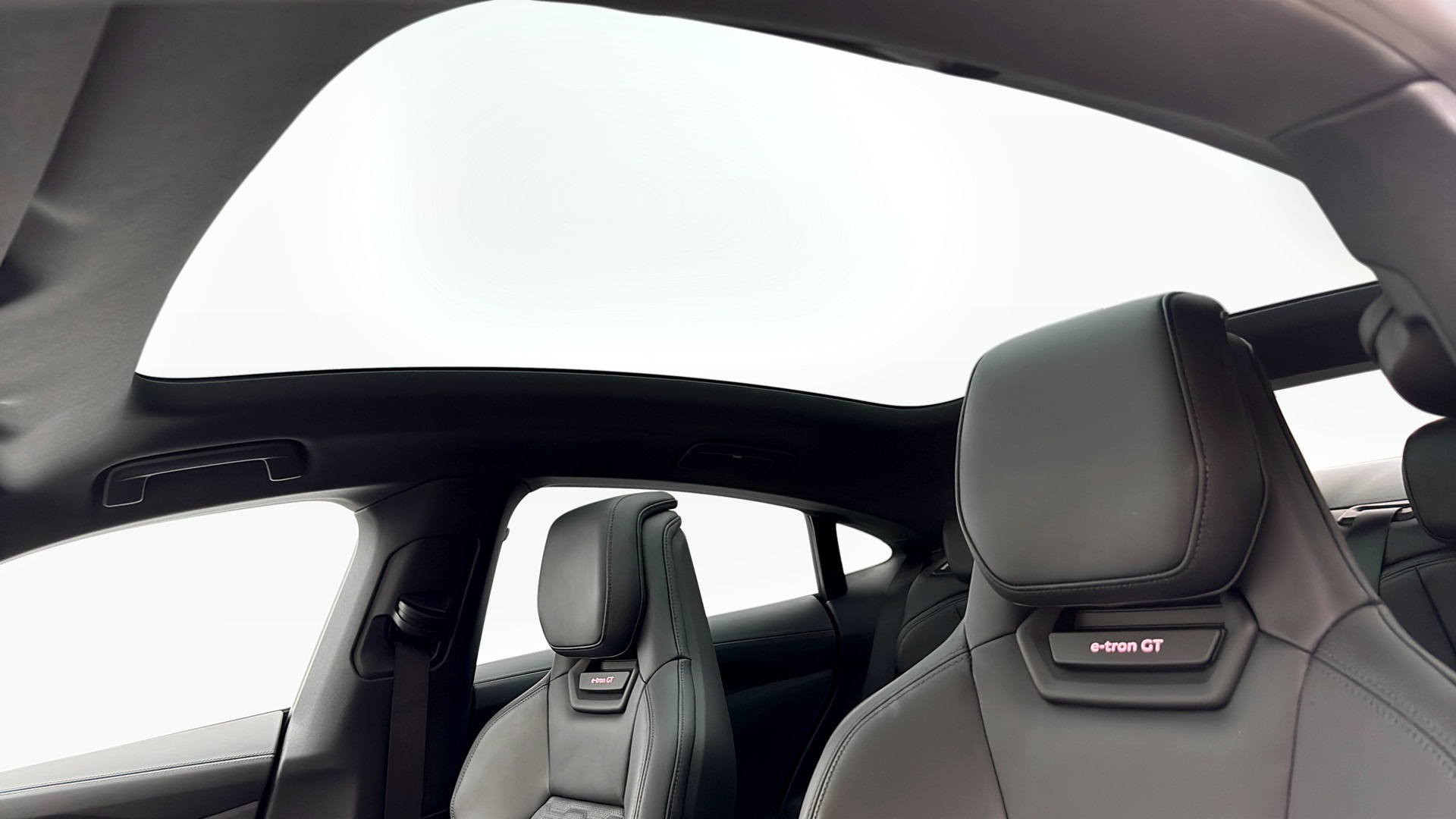 Audi e-tron GT quattro WLL22E