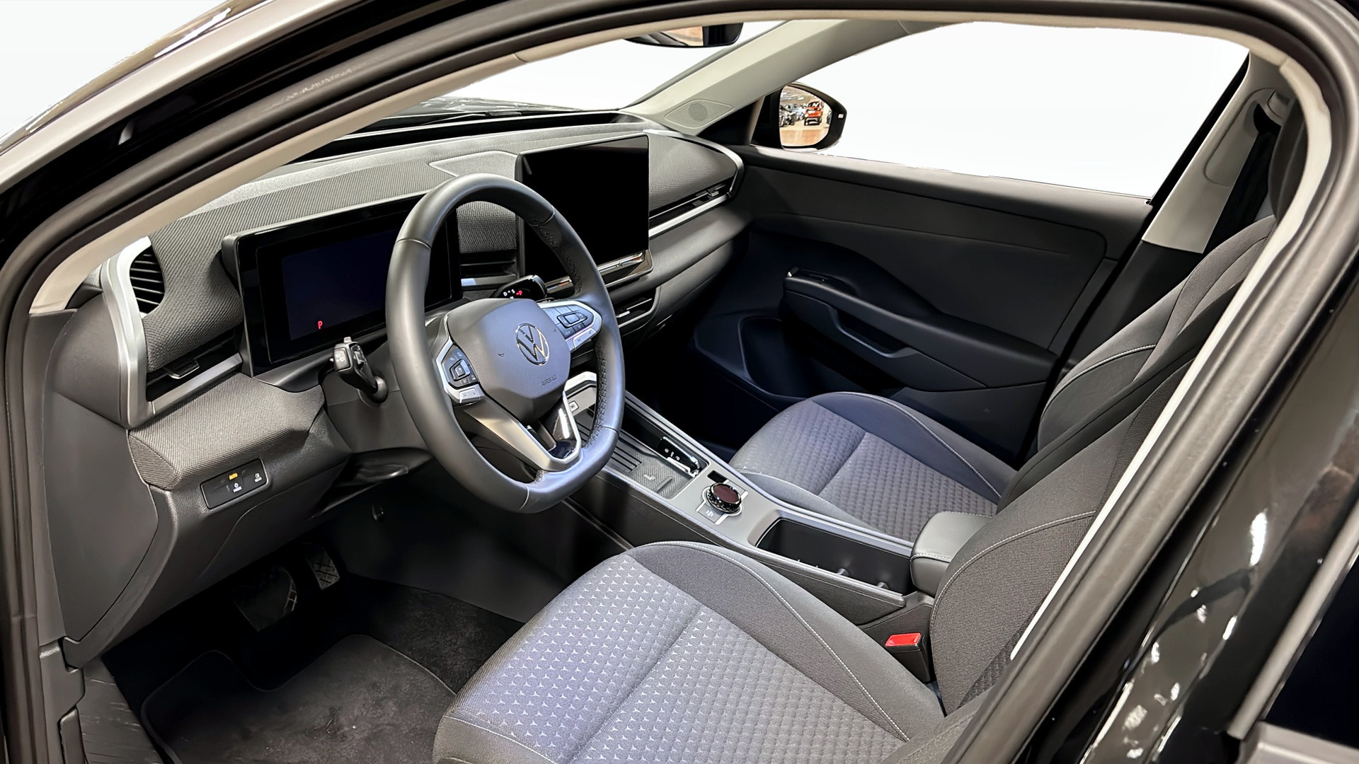 Volkswagen T-Roc WNF47T
