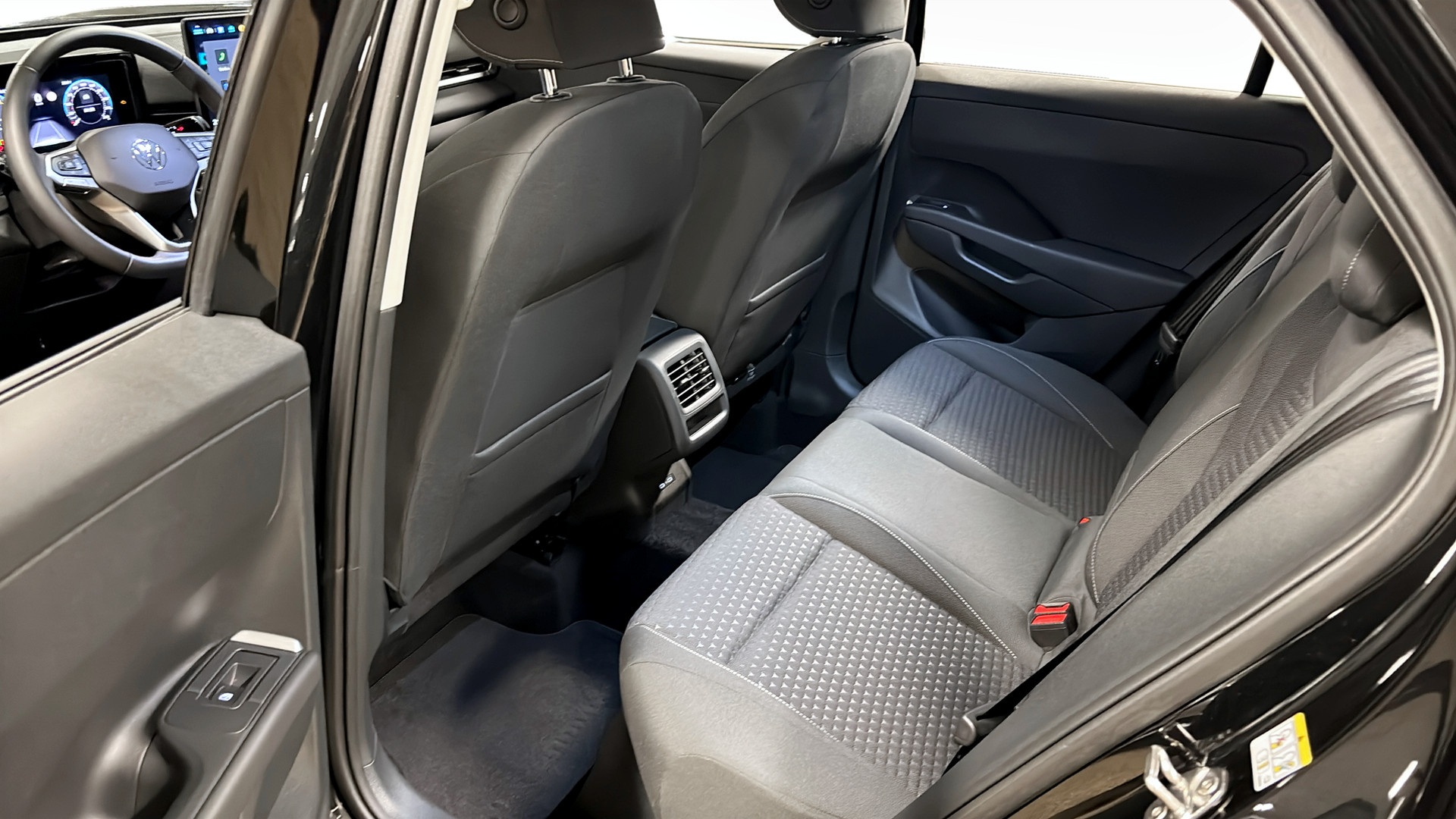 Volkswagen T-Roc WNF47T