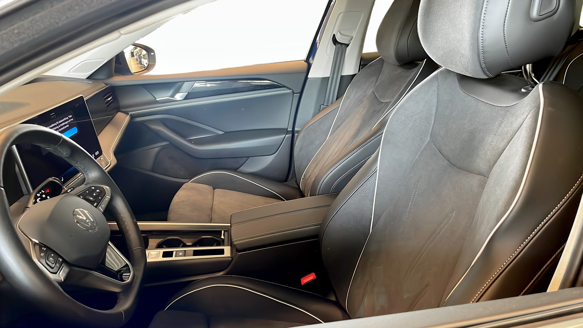 Volkswagen Passat WNM48K