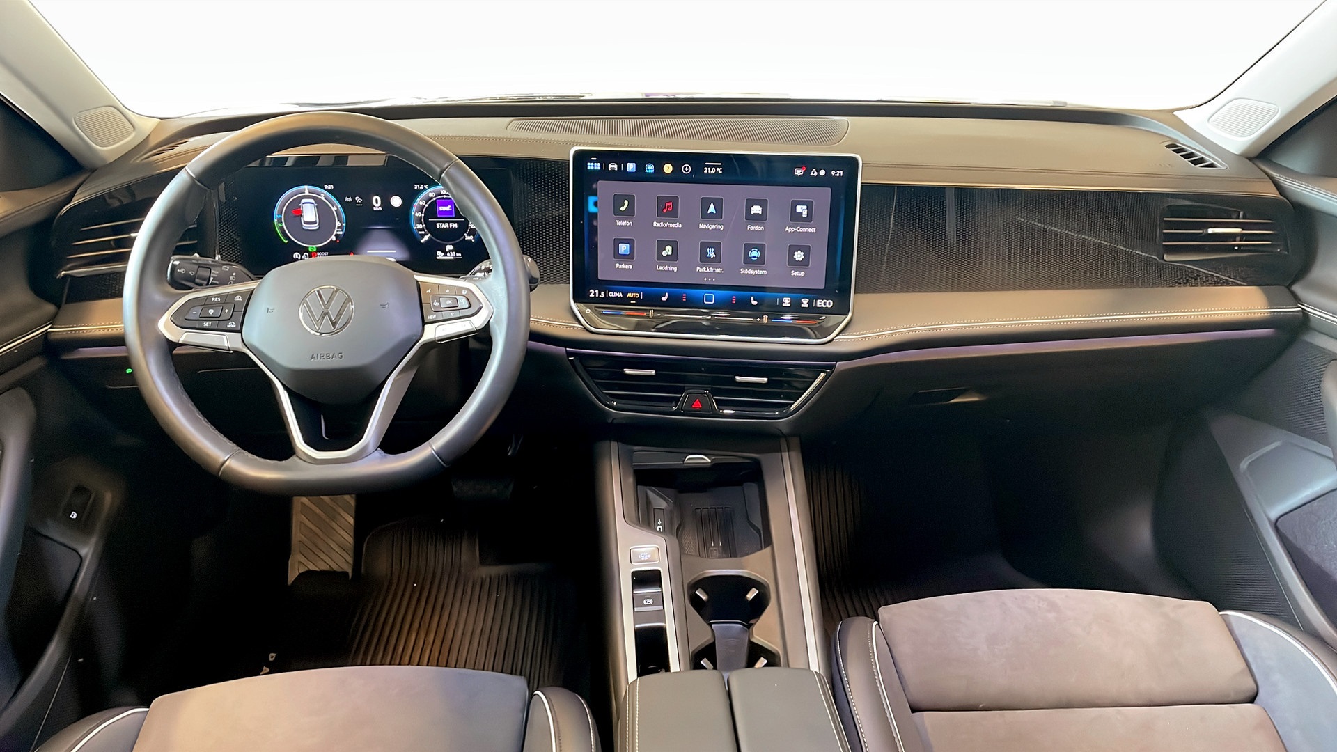 Volkswagen Passat WNM48K