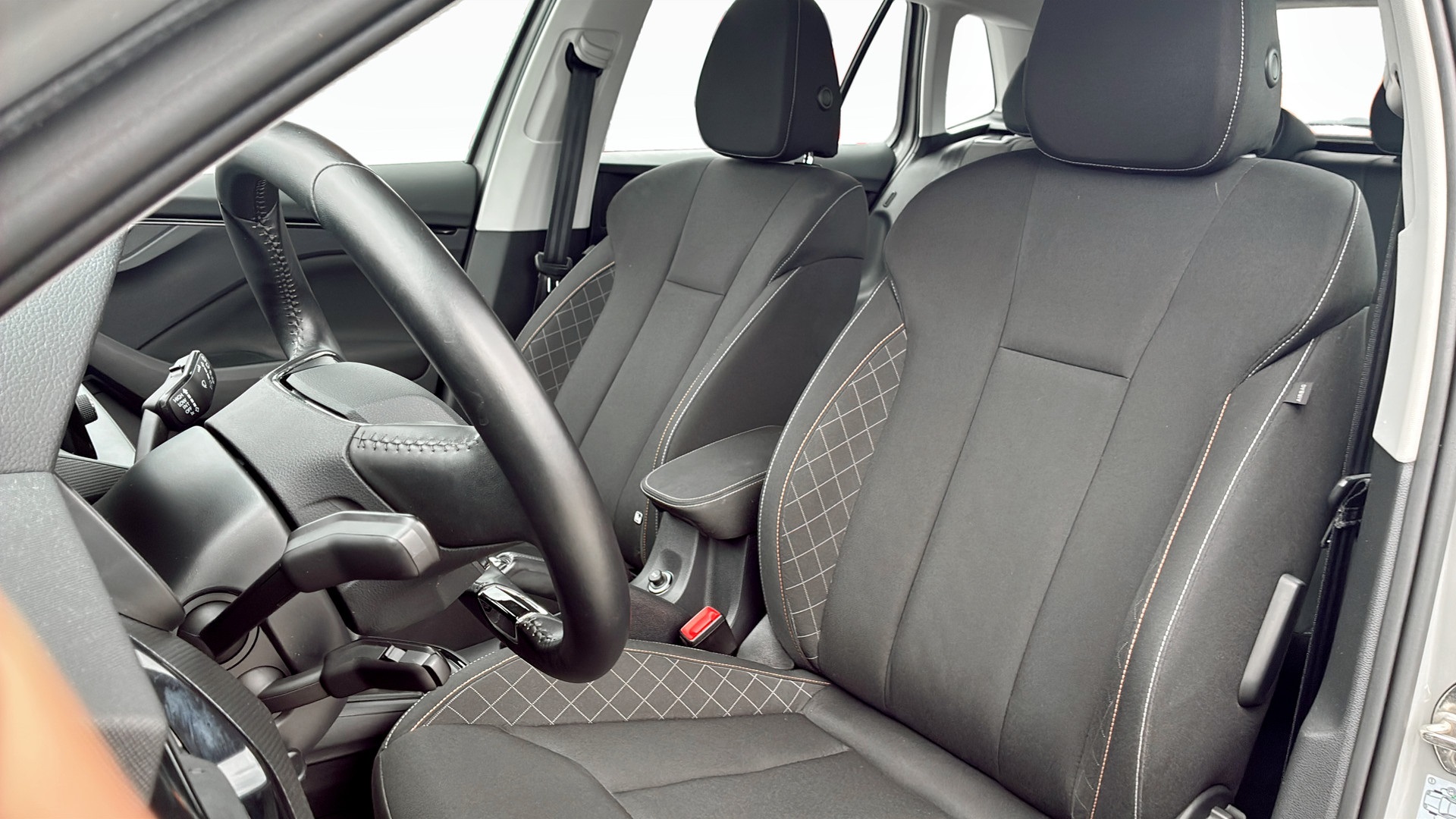 Skoda Kamiq WNM98P