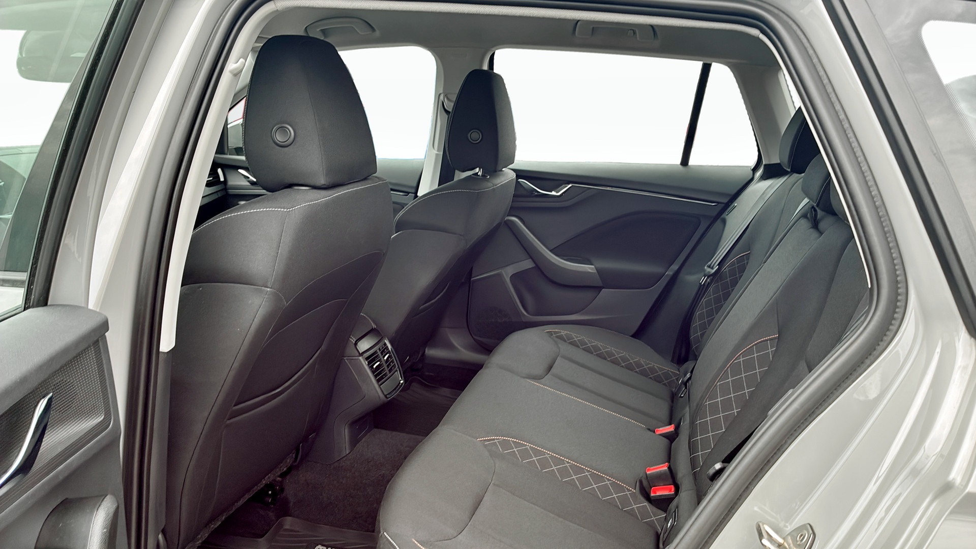 Skoda Kamiq WNM98P
