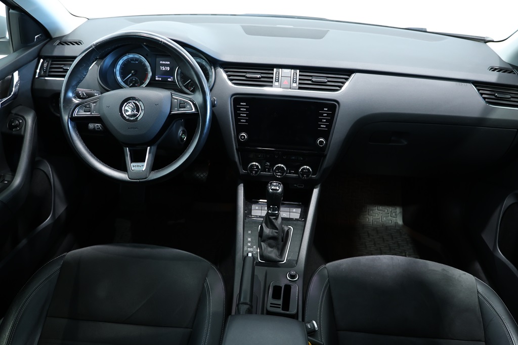 Skoda Octavia Combi WOB49C
