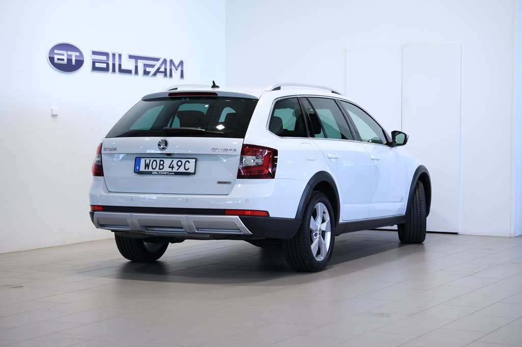 Skoda Octavia Combi WOB49C