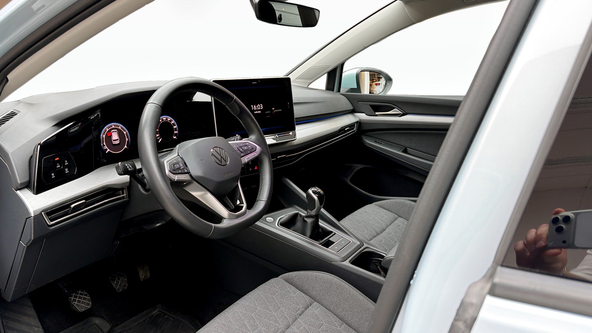 Volkswagen Golf WPG64E