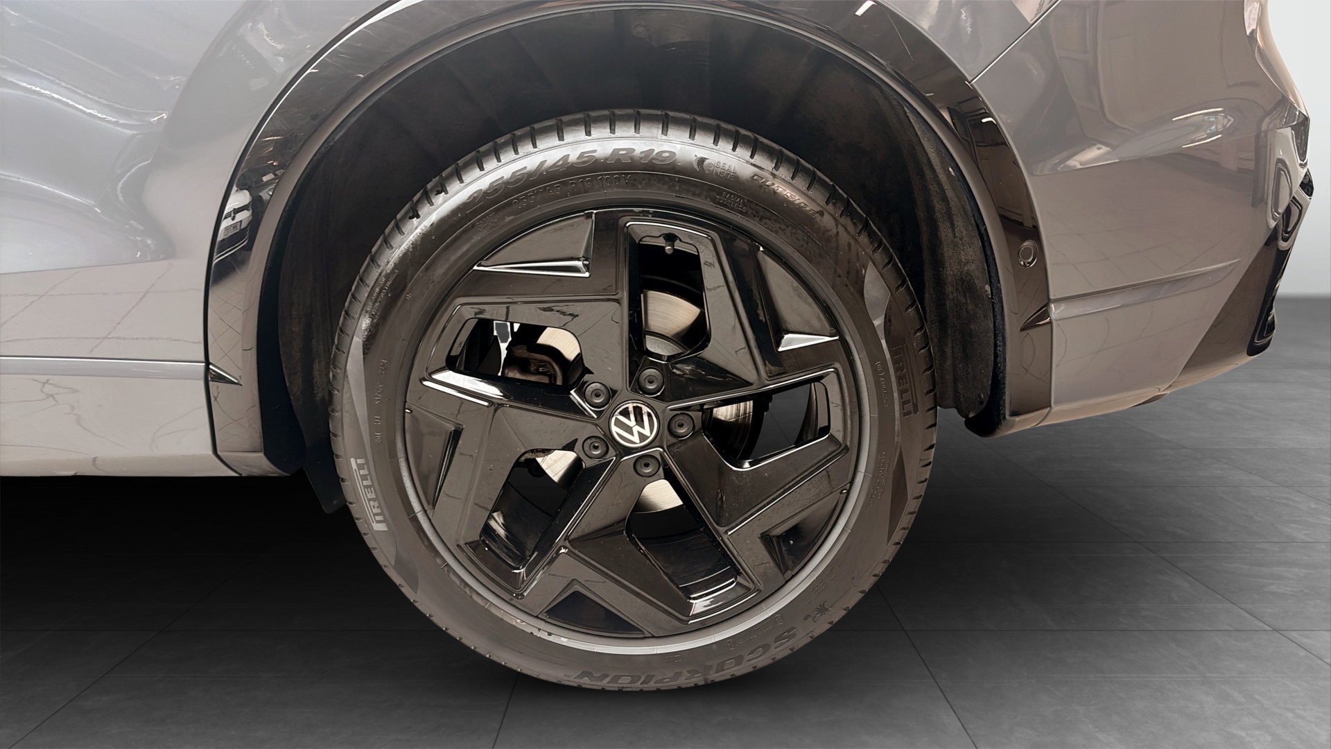 Volkswagen Tiguan WRA64E