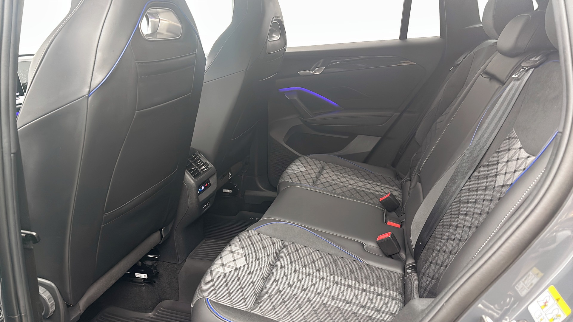 Volkswagen Tiguan WRA64E