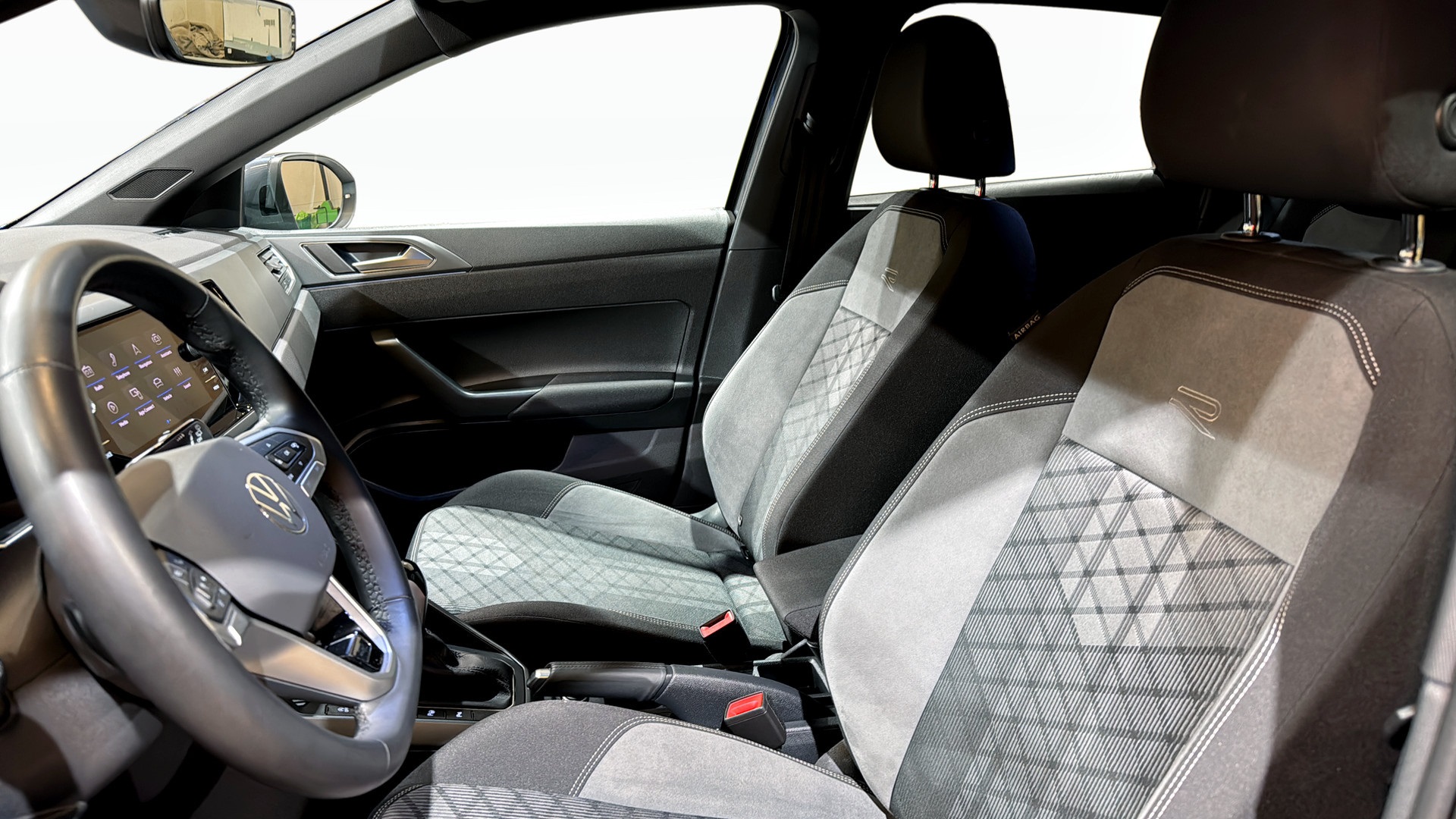 Volkswagen Taigo WRB03J