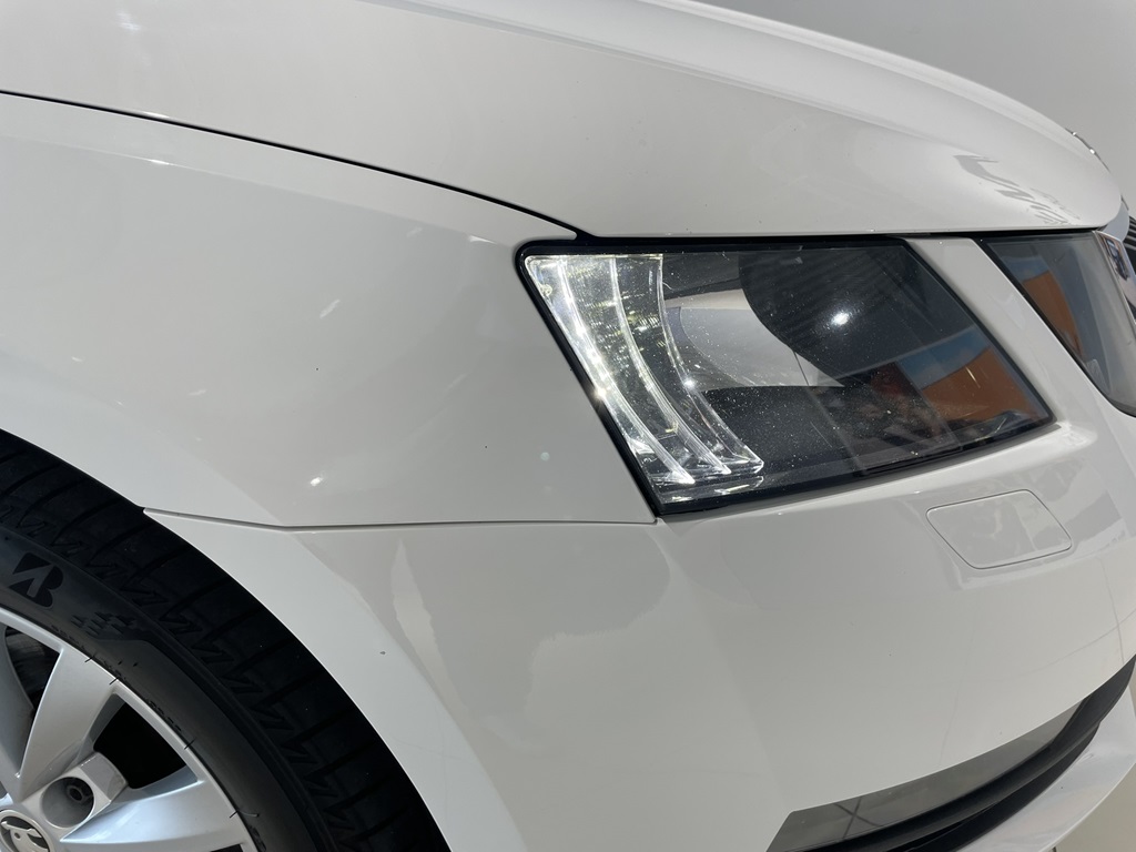 Skoda Octavia Combi WRO231