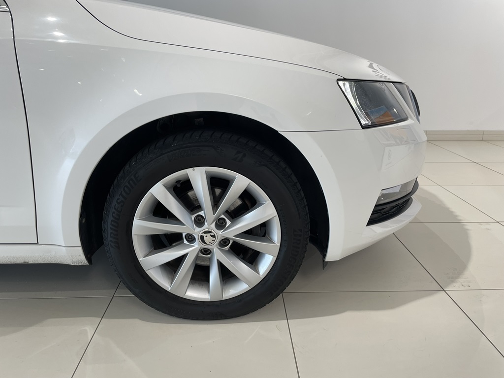 Skoda Octavia Combi WRO231