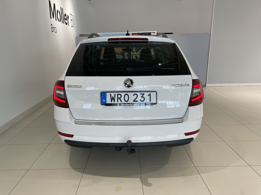Skoda Octavia Combi WRO231