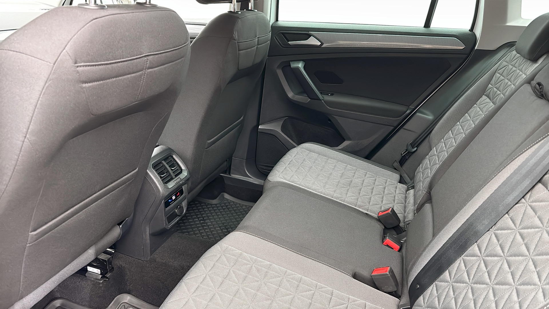Volkswagen Tiguan WSJ47S