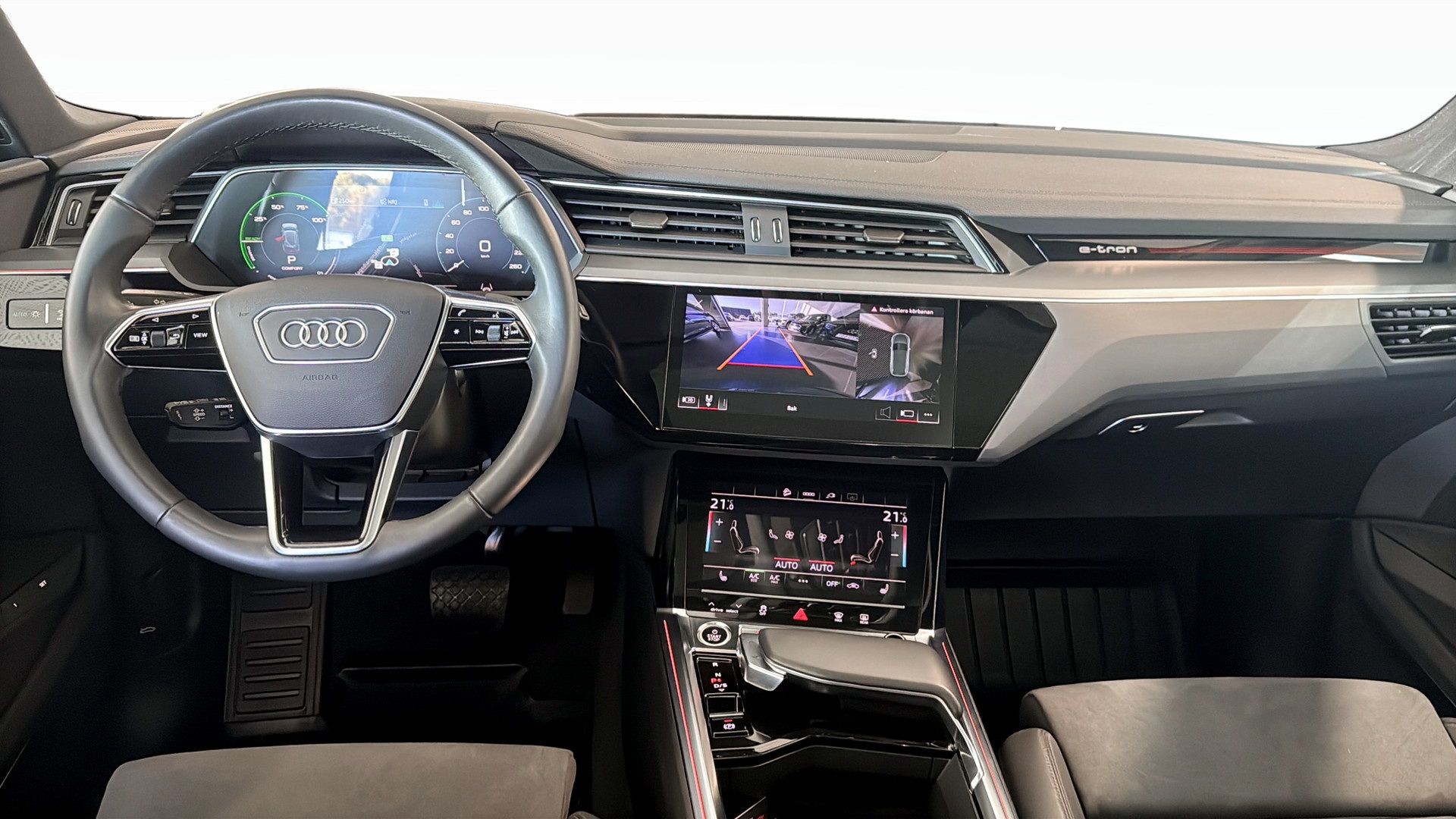 Audi e-tron WUF296