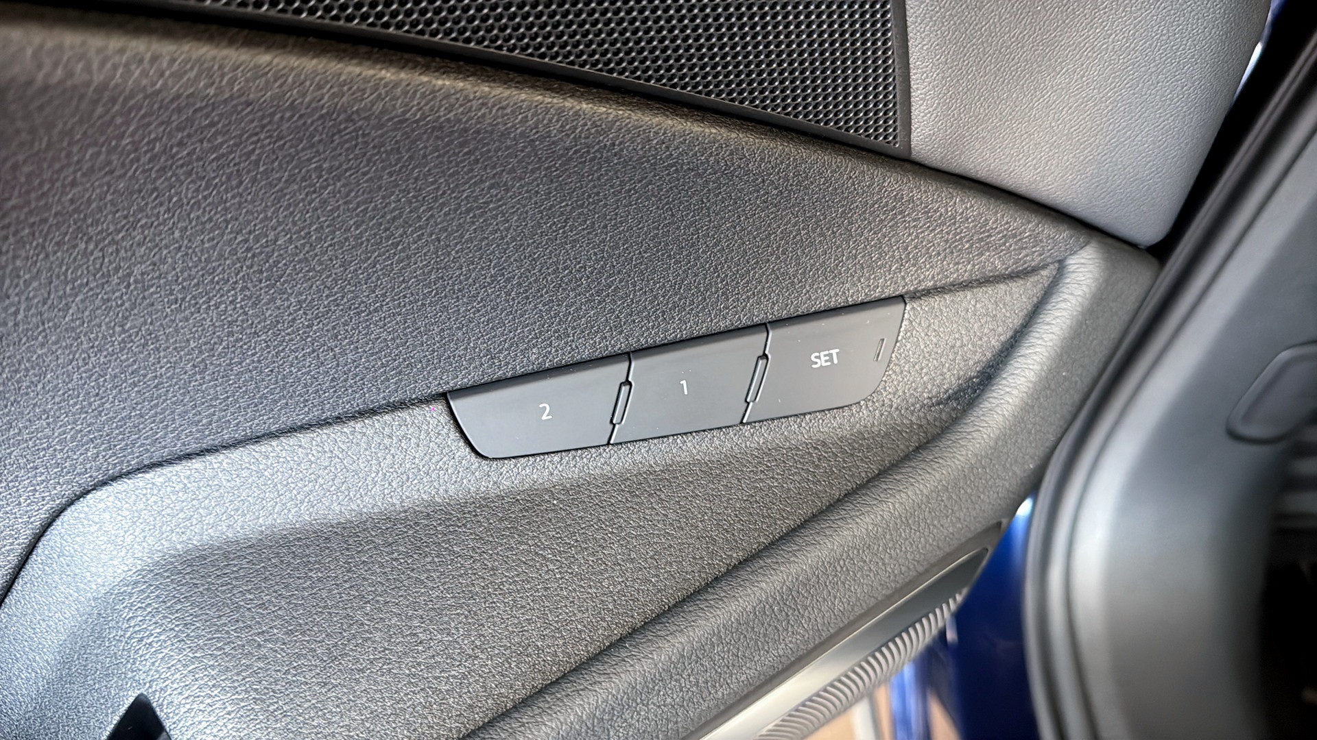 Audi e-tron WUF296