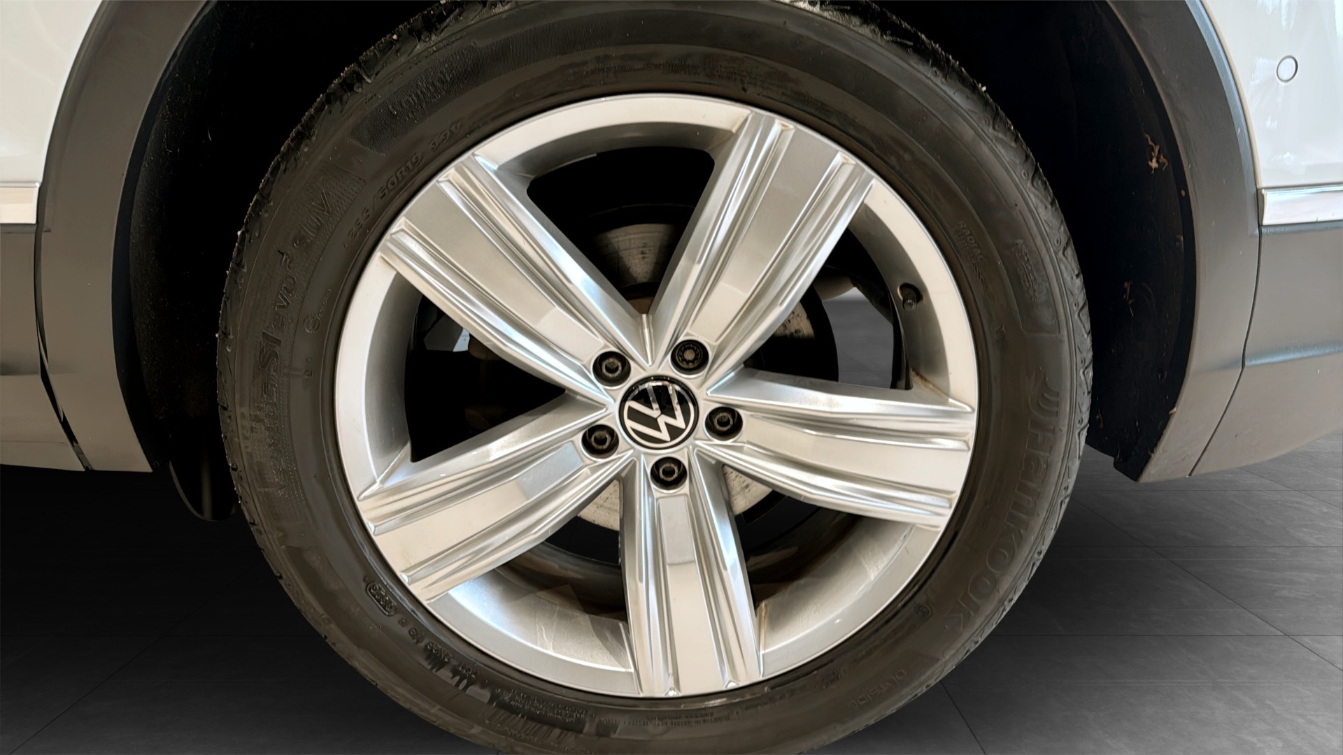Volkswagen Tiguan WUL47T