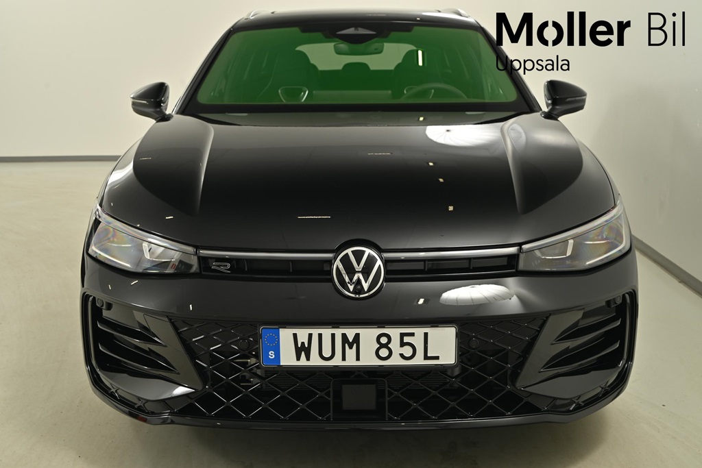 Volkswagen Passat WUM85L