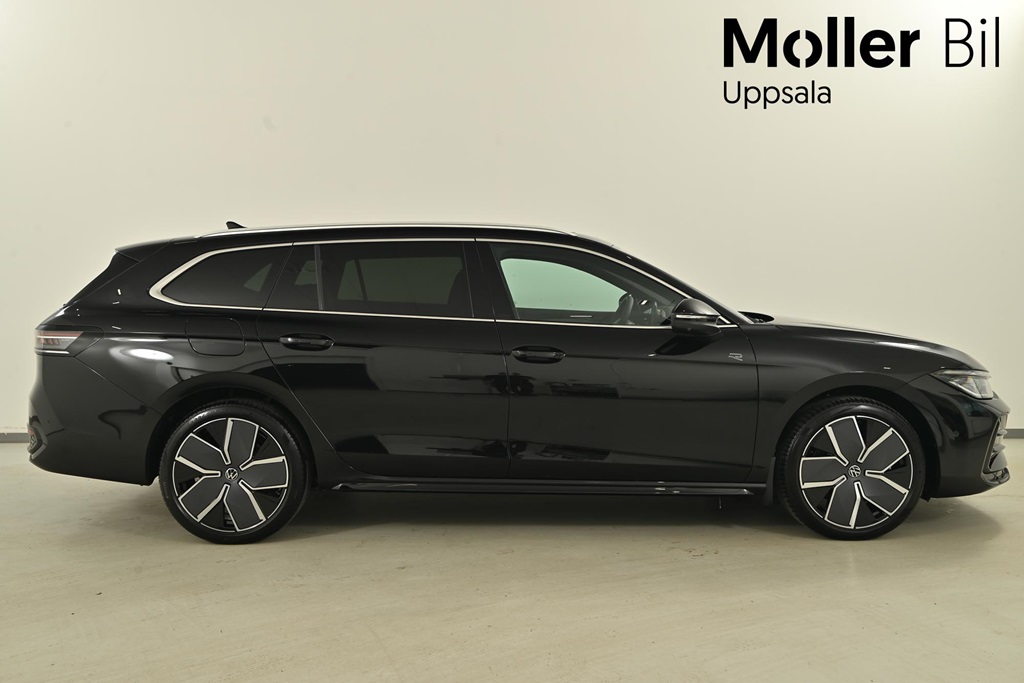 Volkswagen Passat WUM85L